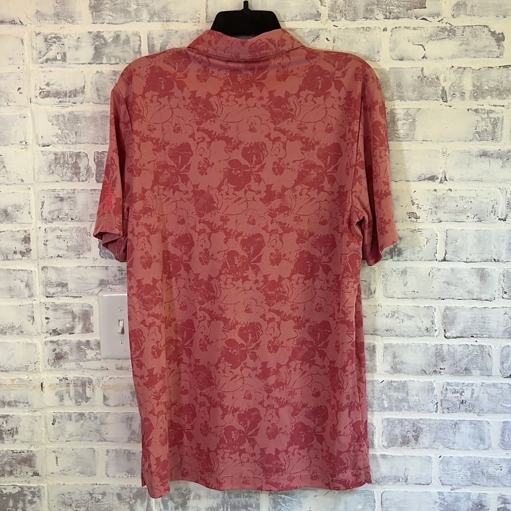 Travis Mathew Polo Shirt Mens Medium Pink Floral Marbella Golf Short Sleeve NWT - Picture 3 of 8